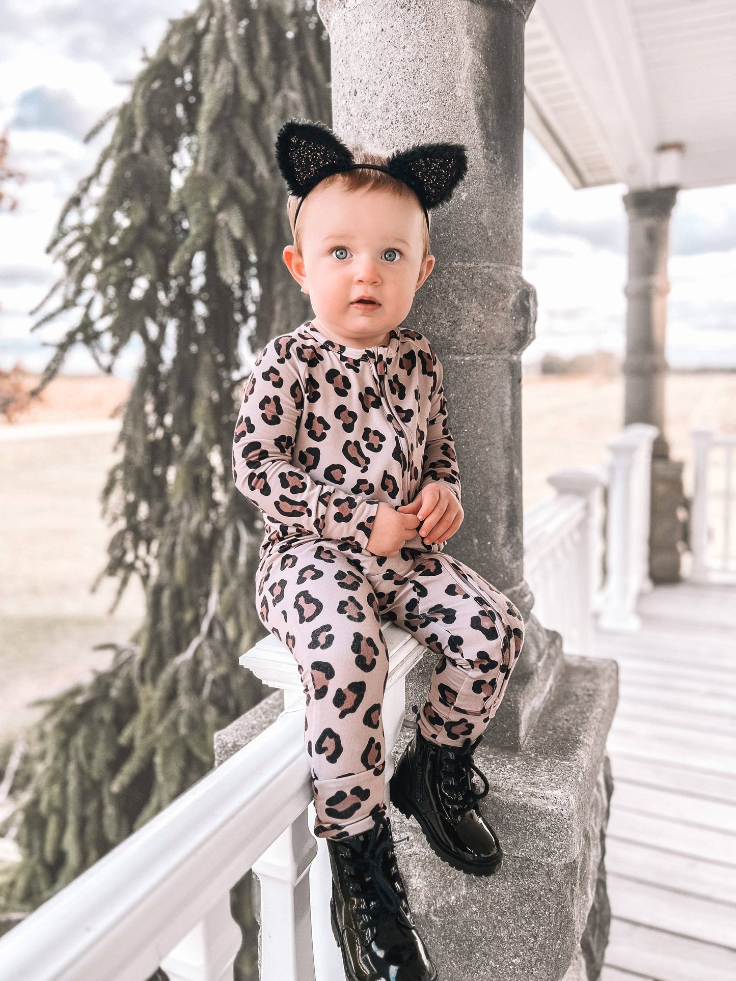 WILD | Bamboo baby retro zippy romper