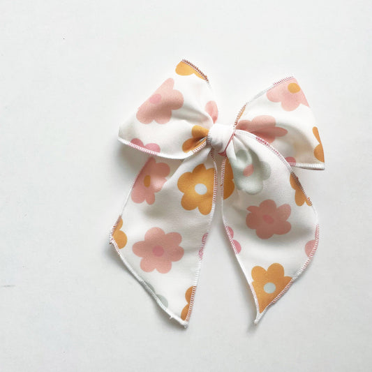 Retro Flowers on White Elle Bow