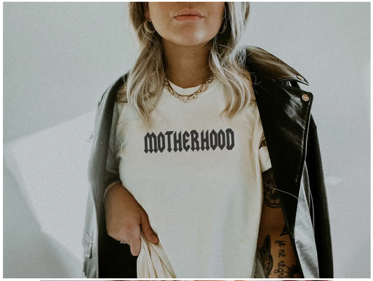 MOTHERHOOD TEE